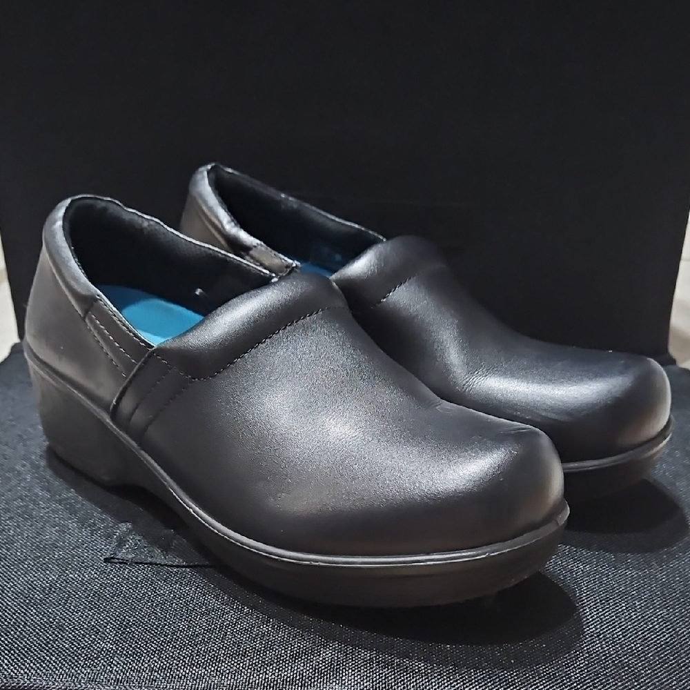 Dr. Scholl's Black Women's Slip-On Clogs